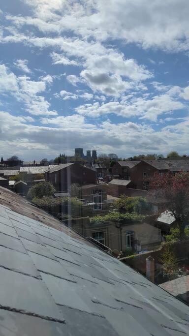 Entire Home In York City Bagian luar foto